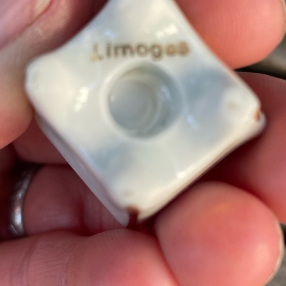 Limoges set of seven miniature furniture - Picture 15 of 15